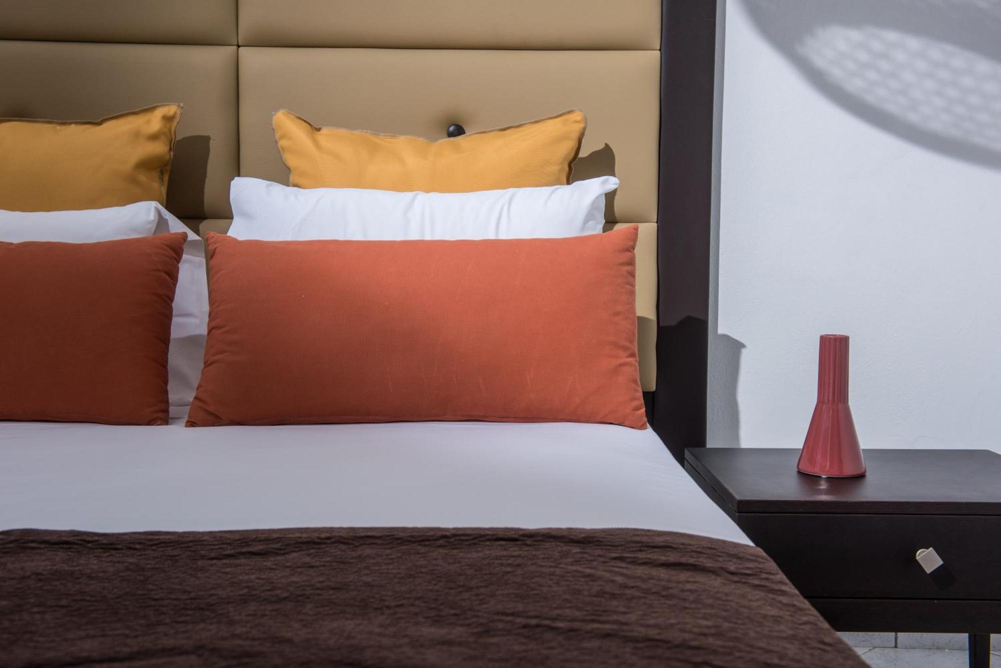 Troulis Apart-Hotel Bali  Bilik gambar